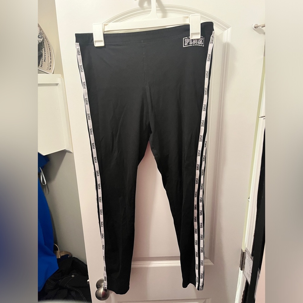 L | PINK leggings | Black | White stripes down the side